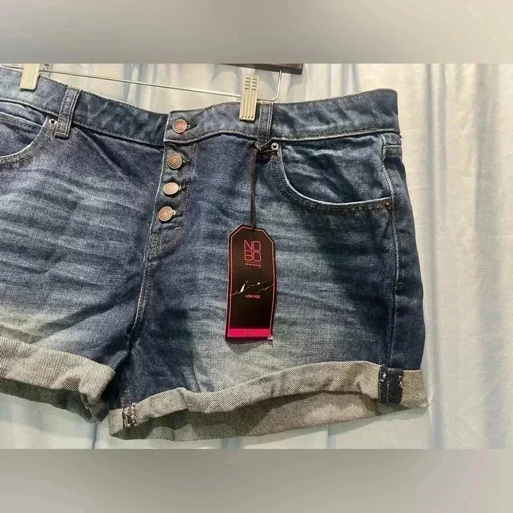 No Boundaries Juniors Size 17 Blue Denim Shorts Cuffed Hem Front Button Closure‌
